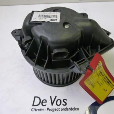 Peugeot 406 2.0 HDi 110 Heating and ventilation fan motor 2000 6441K9