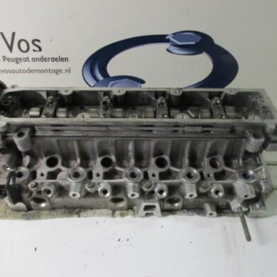 Peugeot 307  Cylinder head RHS 2004 0200GN-0200GE