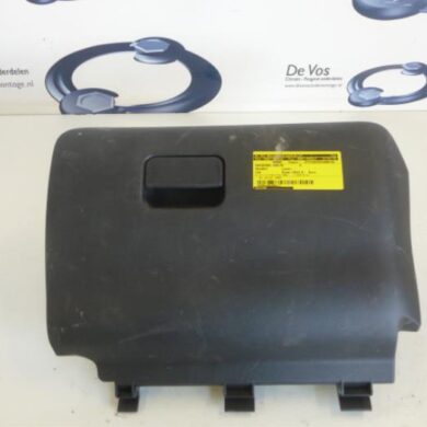Peugeot iOn  Glovebox 2012 825299