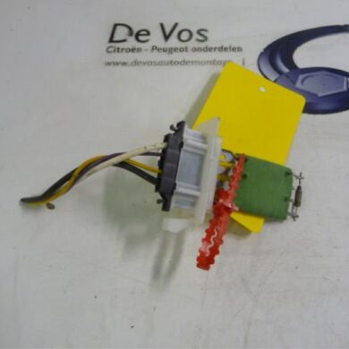 Peugeot 207 1.4 16V Vti Heater resistor 2011 6441V8