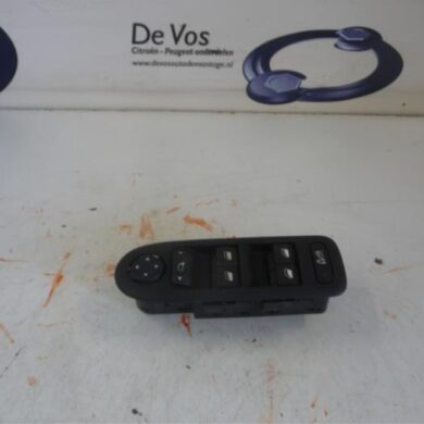 Peugeot 308  Multi-functional window switch 2012 649026
