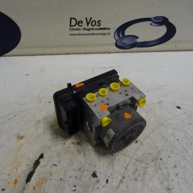 Peugeot 208  ABS Pomp ZMZZM01 2014 1610134480