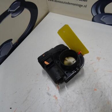 Peugeot 307 1.6 16V Gasklephuis NFU 2007 163637