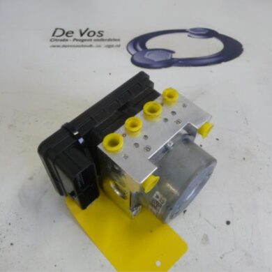 Citroen C4 Cactus 1.2 PureTech 82 12V ABS Pomp HM01-HMZHM01 2014 1613459880