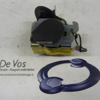 Peugeot 308  Veiligheidsgordel midden-achter 2008 8975VO