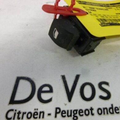 Citroen C4 1.6 e-HDI Electric window switch 2011 6490JY
