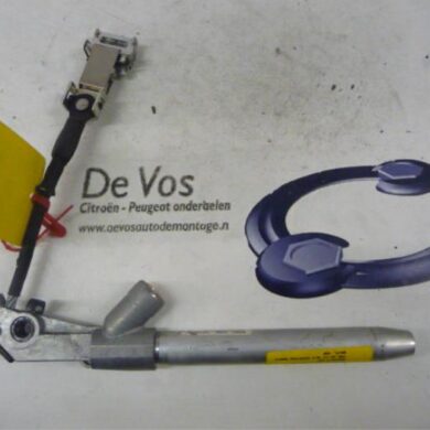 Citroen C4 Picasso 2.0 16V Autom. Gordelspanner rechts 2007 8974YG