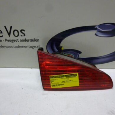 Peugeot 607 2.2 16V Rücklicht links 2001 6350N2