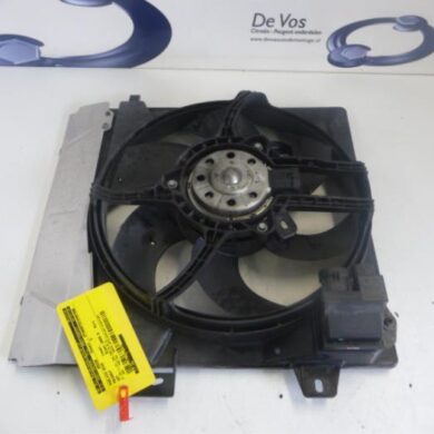 Peugeot 207 1.4 16V VTi Cooling fan housing 2008 1253H6-9675280980
