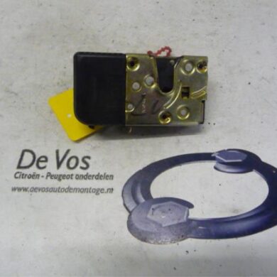 Citroen Jumpy 2.0 HDi 90 Door lock mechanism 4-door, front left 2006 9135J4
