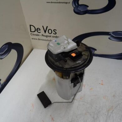 Citroen C3 1.2 12V e-THP PureTech 110 Electric fuel pump HN05-HNPHN05 2019 9815894780