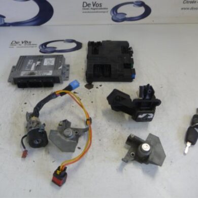 Peugeot 406 1.8 16V Computer Motormanagement 6FZ 2003 1938VP