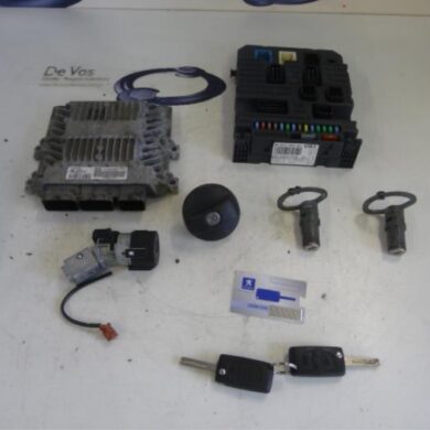 Peugeot 807  Engine management computer RHR 2008 1943K1-1942RA