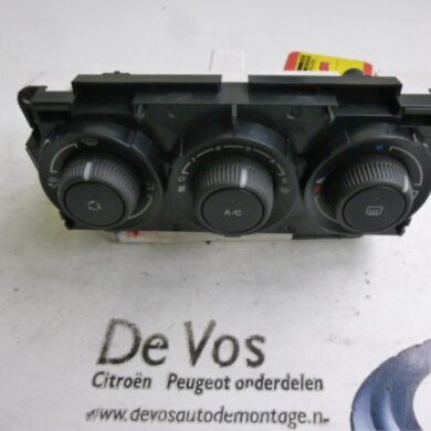 Peugeot 308 1.6 HDi 16V Heater control panel 2008 6452G1