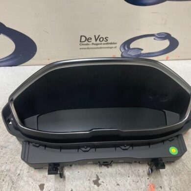 Peugeot 3008  Odometer KM 2020 9845245180-9836549180