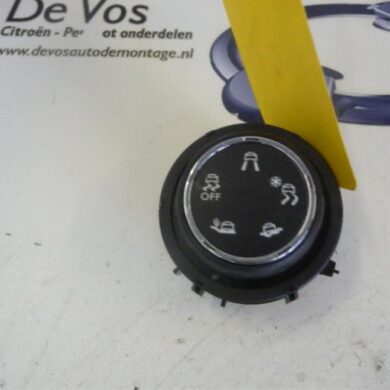 Peugeot 2008  ESP Schakelaar 2015 96784282ZD