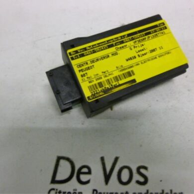 Peugeot 807 2.0 16V Central door locking module 2007 657046