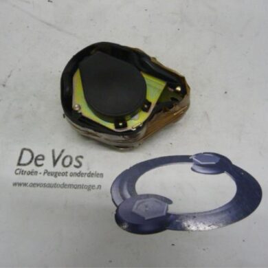 Peugeot 407 2.0 HDiF 16V Rear seatbelt, left 2004 8974HK