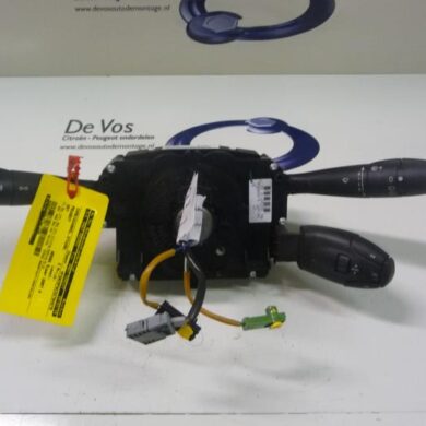 Peugeot 207 1.6 16V VTi Steering column stalk 2007 624258