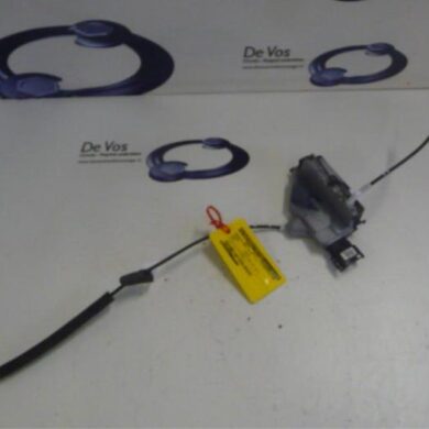 Peugeot 5008  Rear door lock mechanism 4-door, left 2014 9800624280