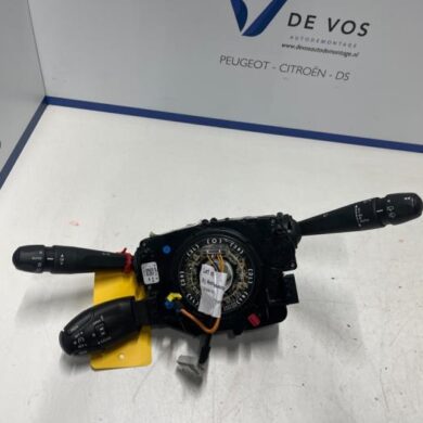 Peugeot 308 1.2 12V e-THP PureTech 130 Steering column stalk 2015 98072689ZD-9815451480