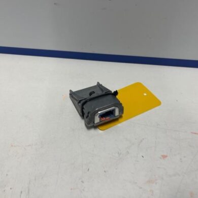 Peugeot 208 1.2 Vti 12V PureTech 75 Camera voorzijde 2022 1681924780-9842997780