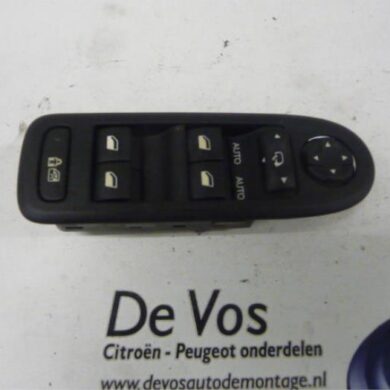 Citroen C3 1.6 HDi 92 Combischakelaar ramen 2011 6490AZ