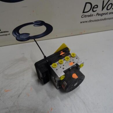 Peugeot 208  ABS Pomp 5FS5F01 2014 1611586980