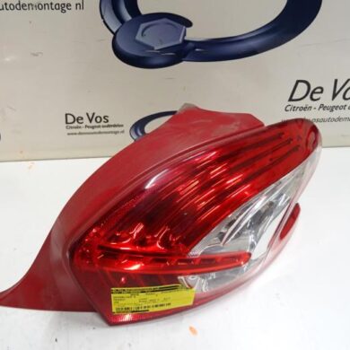 Peugeot 208  Achterlicht rechts 2013 9672628380