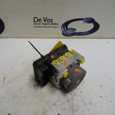 Peugeot 208  ABS Pomp ZMZZM01 2015 1614205380-1613440480