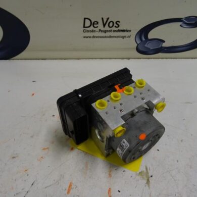 Peugeot 208 1.6 Blue HDi 100 ABS Pomp BH02-BHYBH02 2015 1616770880