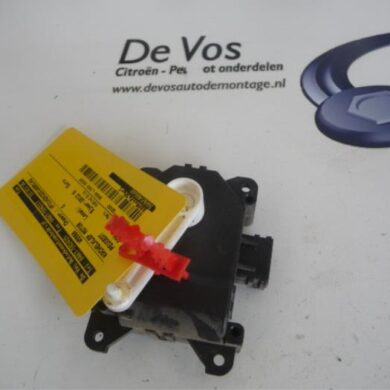 Peugeot iOn  Heater valve motor 2012 1606546680