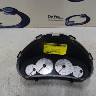Peugeot 206 1.6 16V Odometer KM 2004 6106LL-6106FY