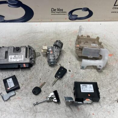 Peugeot 108 1.0 12V Computer Motormanagement CFB 2017 B001048680-1677661180-0261S16850