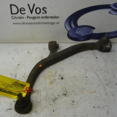 Peugeot 106 1.1 XN,XR,XT,Accent Draagarm links-voor 2000 352092
