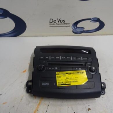 Peugeot 4007  Radio control panel 2012 6574X4