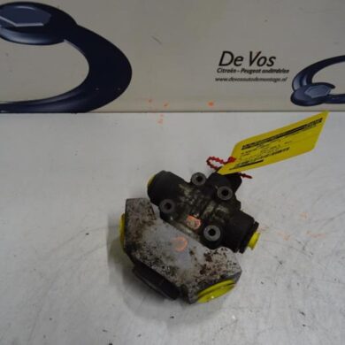 Citroen C6 2.7 HDiF V6 24V HD Regelaar (Vering) 2006 5277N5-527754