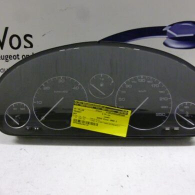 Peugeot 607 2.2 HDi 16V FAP Kilometerteller KM 2002 6106C4