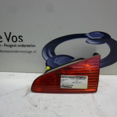 Peugeot 607 2.2 HDi 16V FAP Taillight, right 2004 6351N2