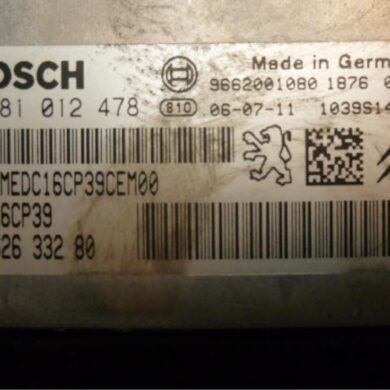 Peugeot 407  Engine management computer 4HT 2006 1943KG-1943KF