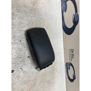 Peugeot 308 1.6 VTI 16V Armrest 2013 7589SR