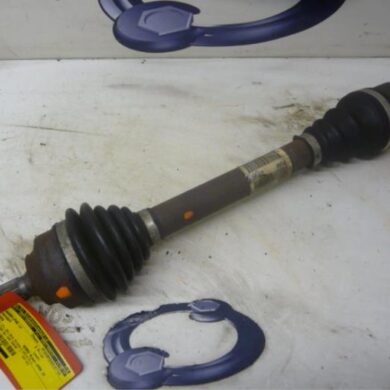 Peugeot 3008 1.6 HDiF 16V Aandrijfas links-voor 9HZ-9HZ9H01-9H01 2009 3272PZ 20EA06