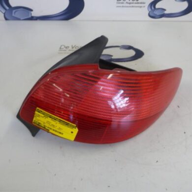Peugeot 206 1.6 16V Taillight, right 2003 6351P1