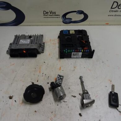 Peugeot 3008  Computer Motormanagement RHH 2013 1610690880