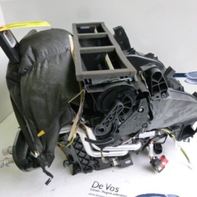 Peugeot 407 1.6 HDi 16V Heater housing 2009 648030