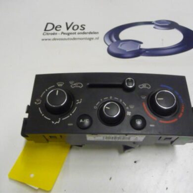 Peugeot 207  Heater control panel 2011 6452Q6