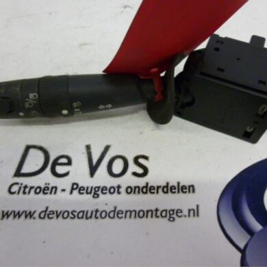 Peugeot 607 2.2 HDi 16V FAP Steering column stalk 2000 625386