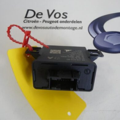 Peugeot 508  Computer lighting module 2014 9810565580