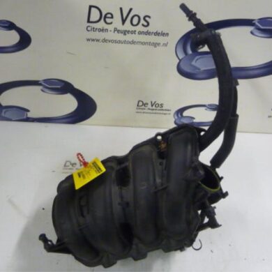 Peugeot 207  Intake manifold 8FS 2008 0361R3-0361S6