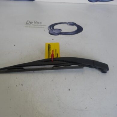 Peugeot 208  Rear wiper arm 2013 1608396380